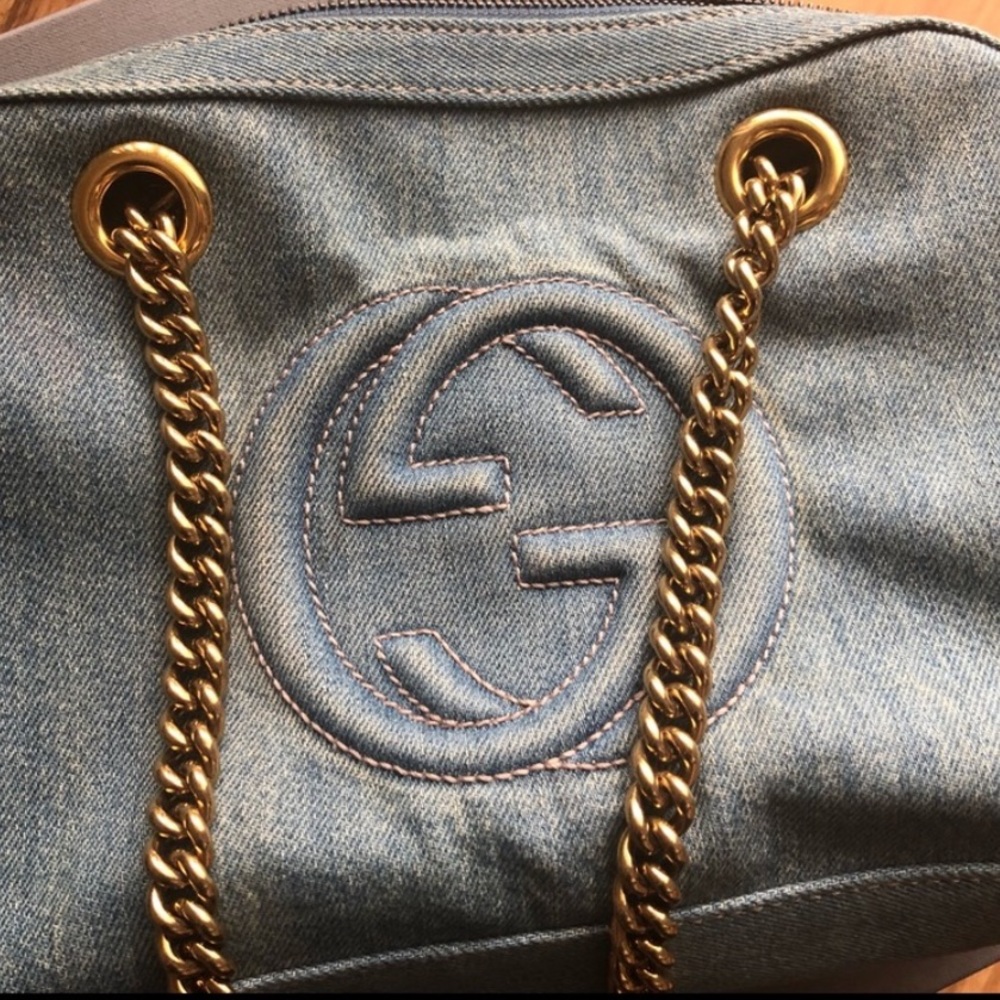 Authentic Gucci shoulder bag